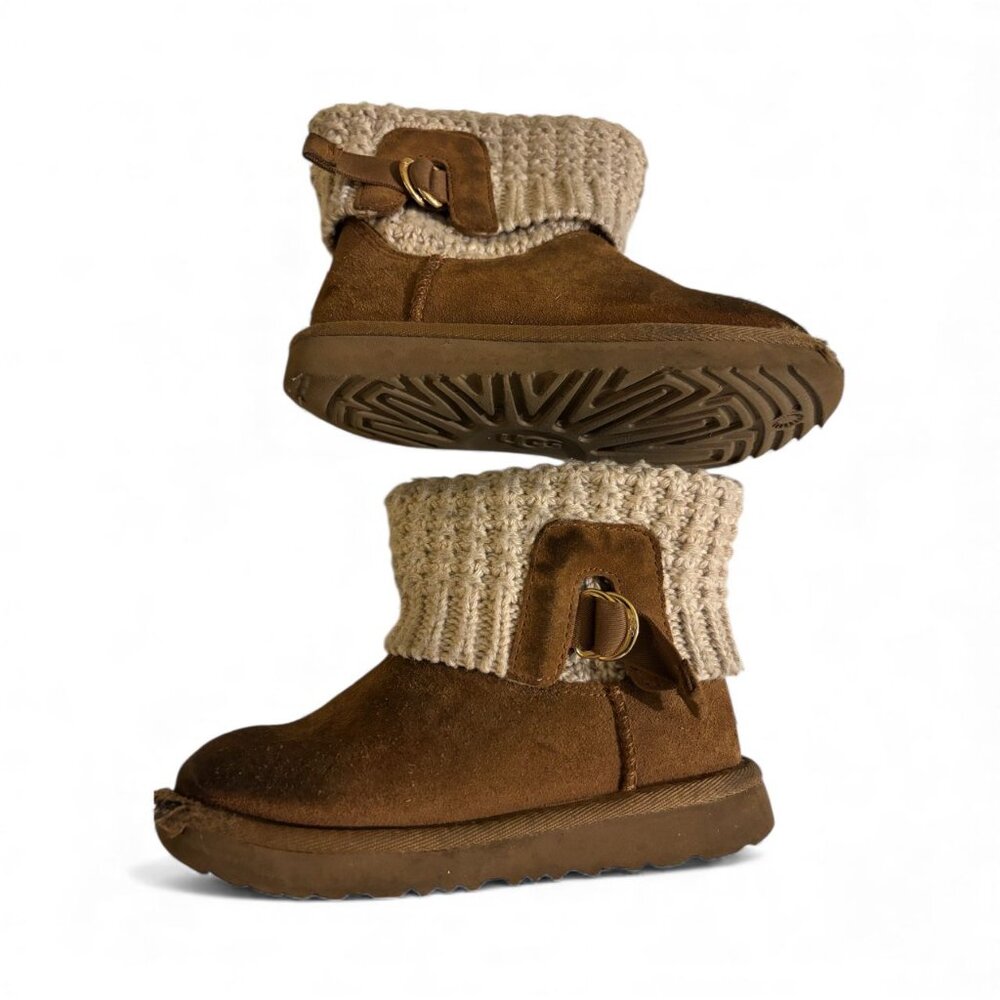Girls size 12 Uggs shoes winter shoes